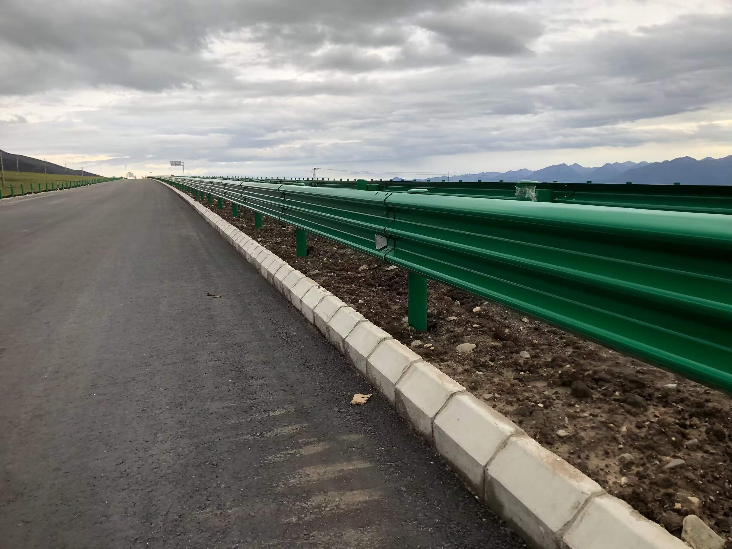 长宁县乡村公路波形护栏波形护栏板 - 推荐